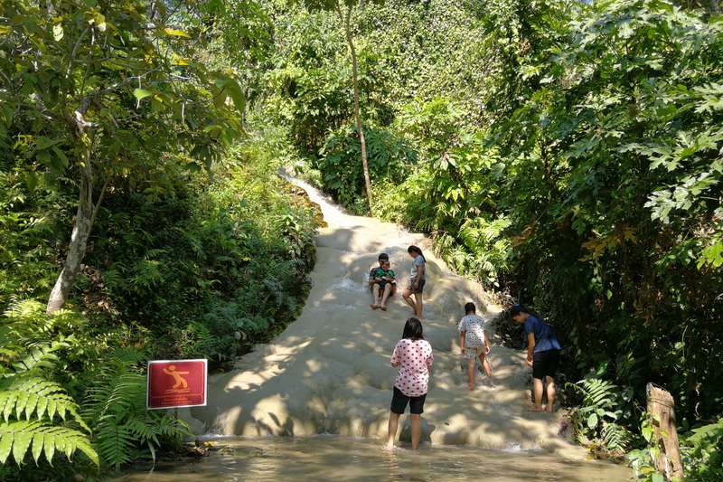 buatong waterfall, sticky waterfall