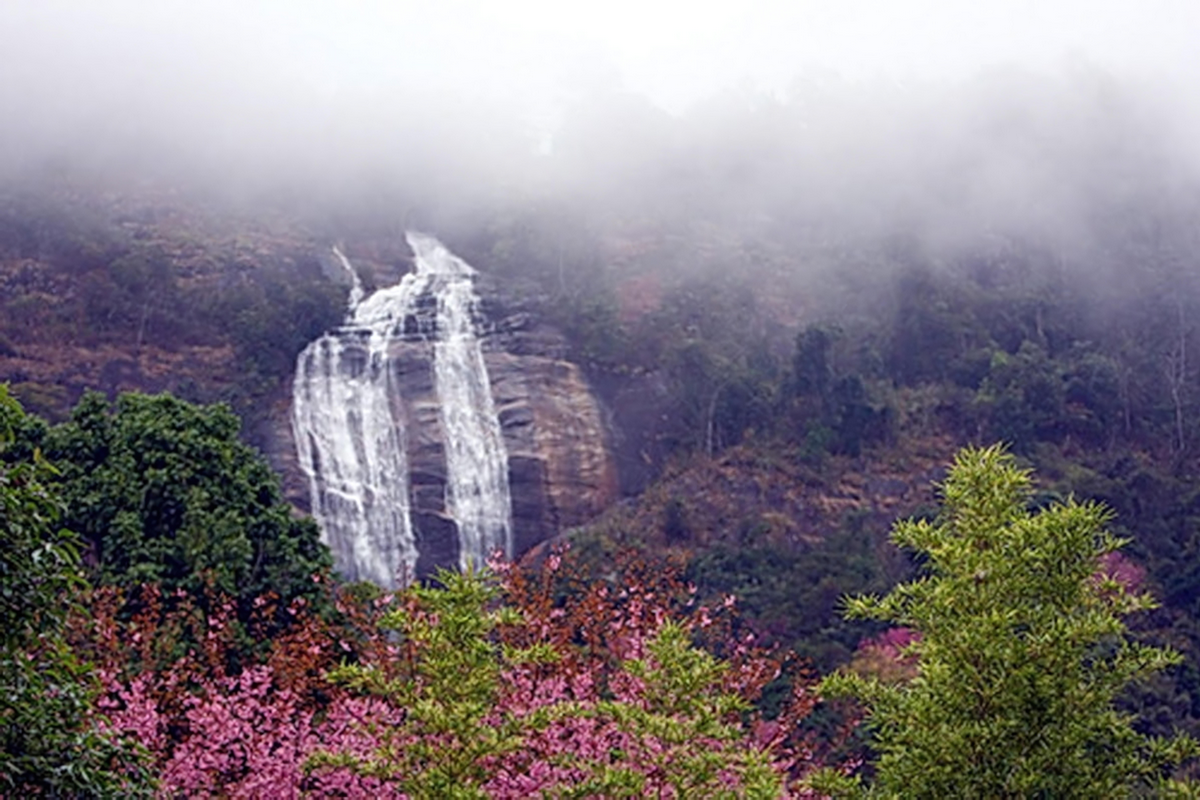 Siriphum Waterfall 