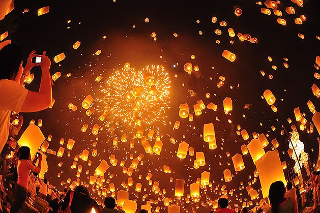 yi peng lantern festival, sky lantern festival