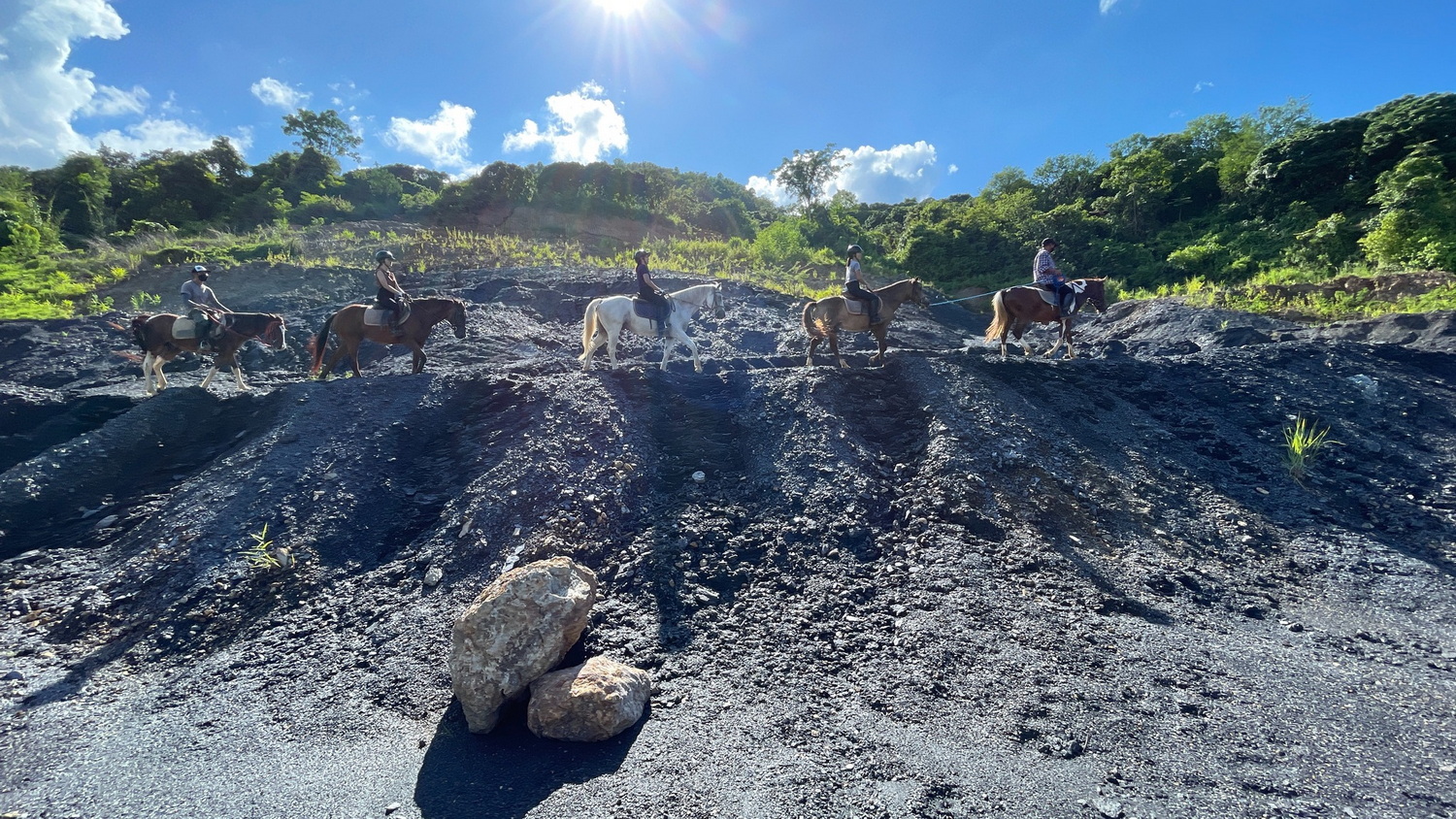 chiang mai horse riding, chiang mai horseback riding, chiang mai horse riding tour, chiang mai horseback riding tour, chiang mai horse riding adventure, chiang mai horseback riding adventure