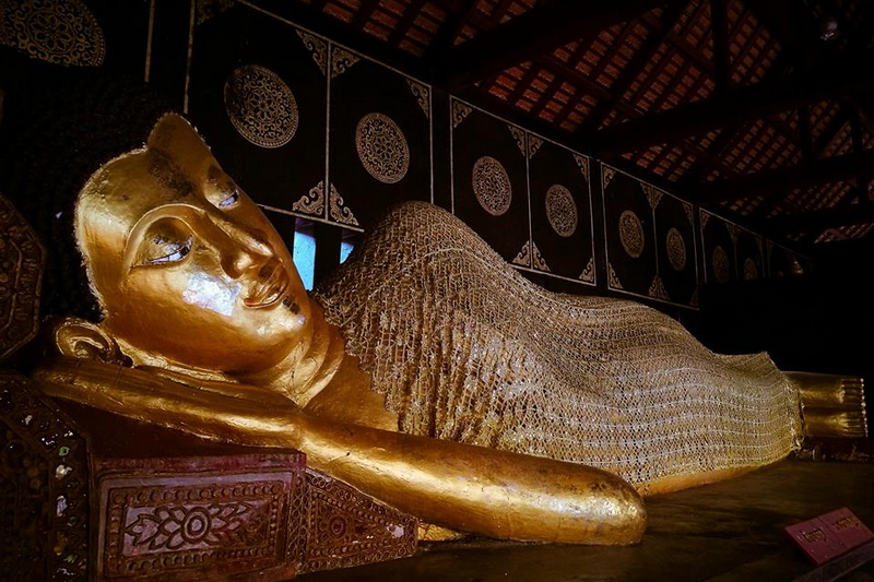 chedi luang temple, wat chedi luang