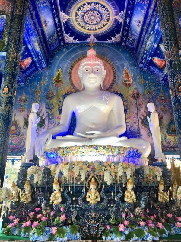 blue temple, blue temple chiang rai, wat rong suea ten, wat rong sueaten, rong suea ten temple, rong sueaten temple, the blue temple, the blue temple chiang rai