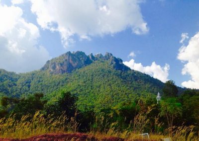 wat chalermprakiat, chalermprakiat temple, mountain temple, wat phraphutthabat sutthawart, phraphutthabat sutthawart temple