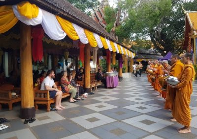 alms offering & temple hopping in chiang mai, alms offering in chiang mai, chiang mai almsgiving tour, morning alms to monks tour in chiang mai, monks alms offering tour in chiang mai, chiang mai sunrise tour, doi suthep sunrise tour