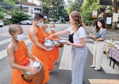 alms offering & temple hopping in chiang mai, alms offering in chiang mai, chiang mai almsgiving tour, morning alms to monks tour in chiang mai, monks alms offering tour in chiang mai, chiang mai sunrise tour, doi suthep sunrise tour