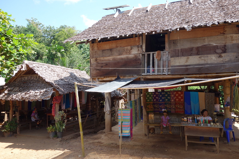 ban huay pu keng, kayan village ban huay pu keng long neck village, huay pu keng village, huay pu keng kayan village, huay pu keng long neck village