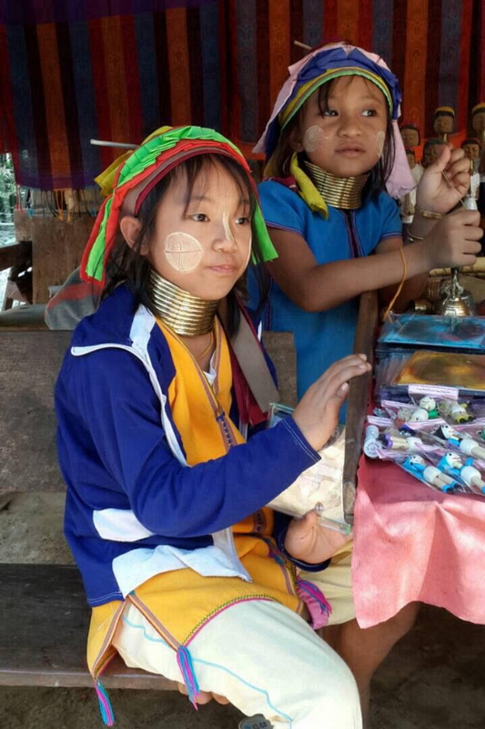 baan nam phiang din, ban nam phiang din, nam phiang din long neck village, nam phiang din village, ban nam phiang din long neck, ban nam phiang din long neck village