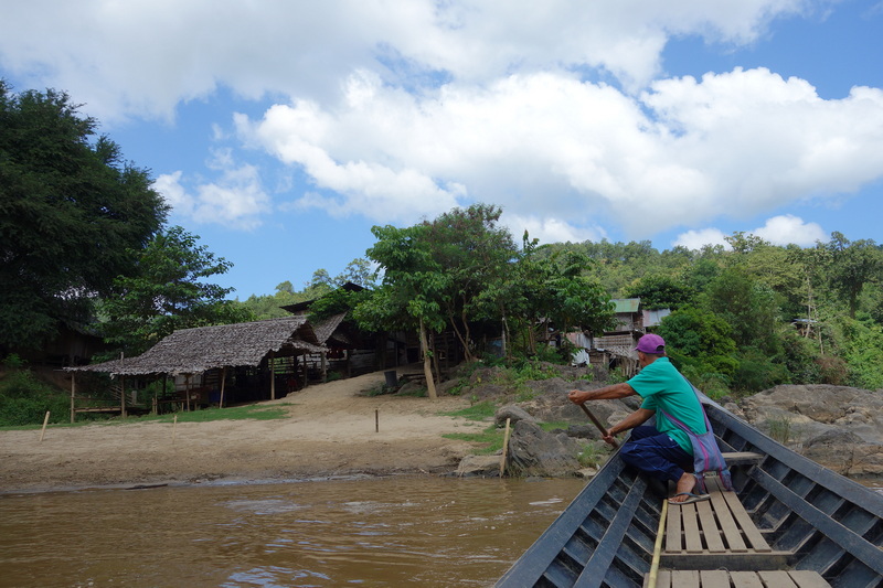 baan nam phiang din, ban nam phiang din, nam phiang din long neck village, nam phiang din village, ban nam phiang din long neck, ban nam phiang din long neck village