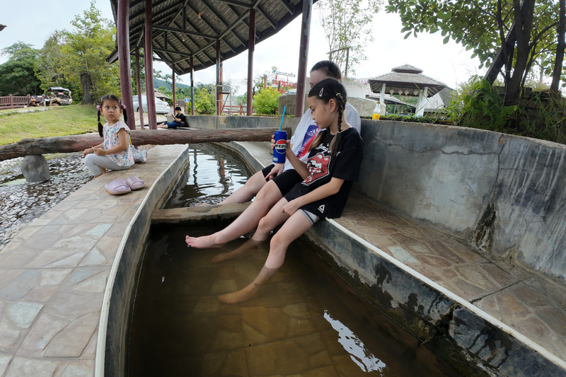 doi saket hot spring, hot spring attractions chiang mai, attractions hot spring in chiang mai, chiang mai hot springs, hot springs in chiang mai