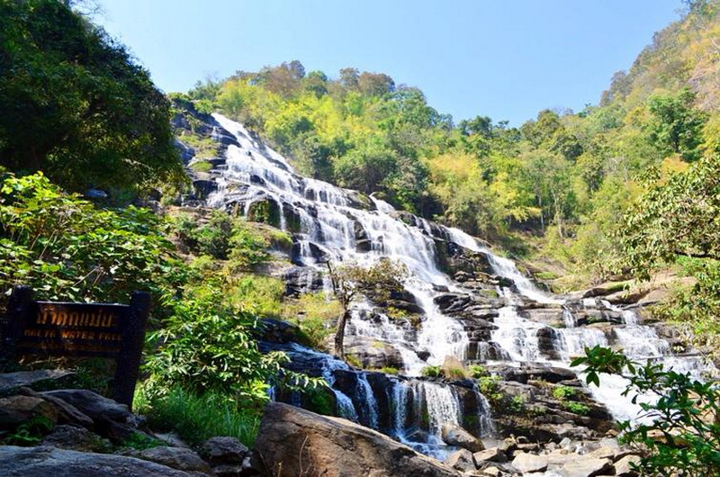 mae ya waterfall, maeya waterfall, popular waterfalls in chiang mai, best waterfalls in chiang mai, top waterfalls in chiang mai, must-visit waterfalls in chiang mai, beautiful waterfalls in chiang mai, attraction waterfalls in chiang mai, waterfall attractions chiang mai