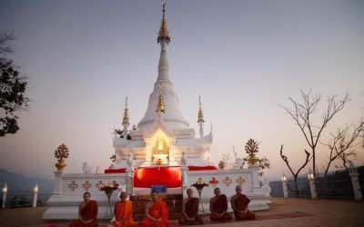Wat Phrathat Chom Mon