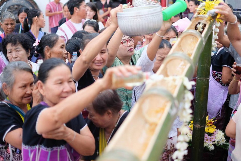 wat phrathat ahom mon, wat phra that chom mon, phra that chom mon temple, phrathat chom mon, wat chom mon, chom mon temple, wat phrathat jom mon, wat phra that jom mon, phra that jom mon temple, phrathat jom mon, wat jom mon, jom mon temple