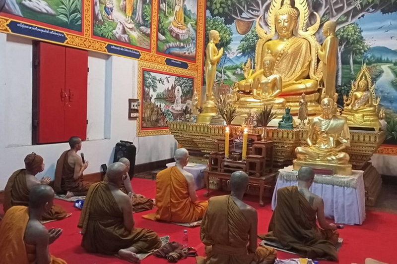 wat phrathat ahom mon, wat phra that chom mon, phra that chom mon temple, phrathat chom mon, wat chom mon, chom mon temple, wat phrathat jom mon, wat phra that jom mon, phra that jom mon temple, phrathat jom mon, wat jom mon, jom mon temple