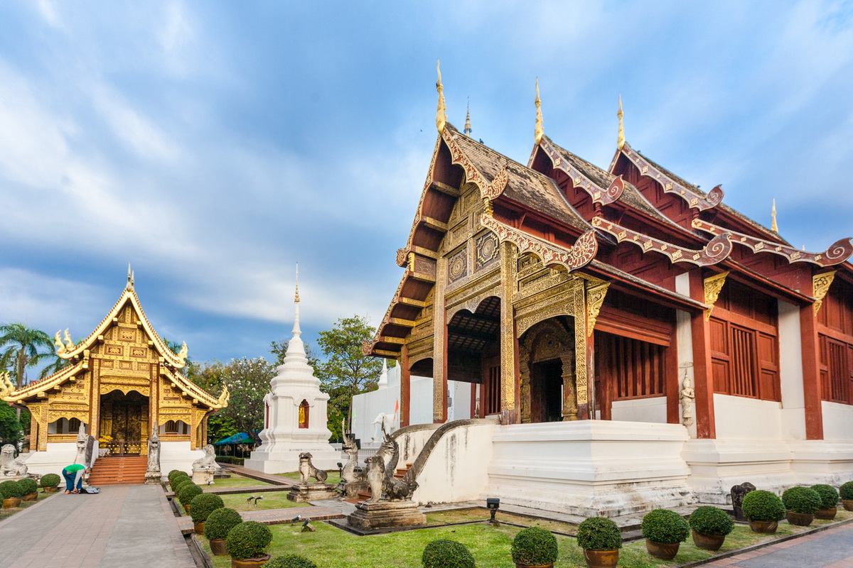 wat phra singh, phra singh temple, wat phra singh woramahawihan, phra singh woramahawihan temple, important temples in chiang mai, chiang mai tourist attractions