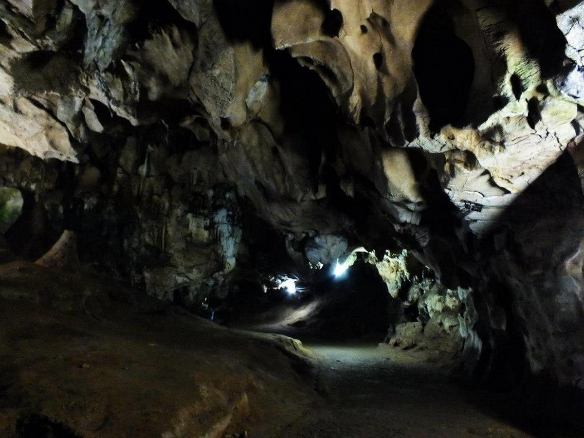 chiang dao cave, chiangdao cave, tham chiang dao, tham chiangdao, caves in chiang mai, chiang mai caves